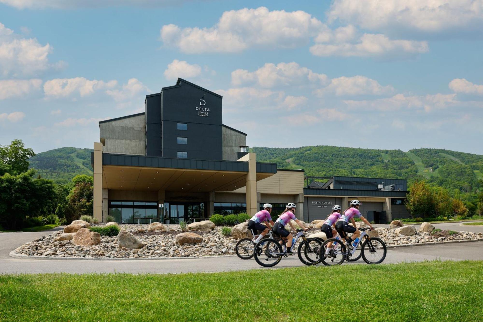 Delta Hotels By Marriott Mont Sainte-Anne, Resort & Convention Center Beaupre Ngoại thất bức ảnh